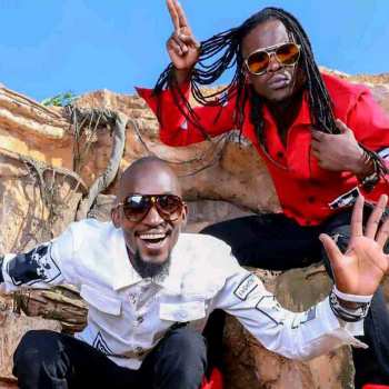 Lola by Radio and Weasel