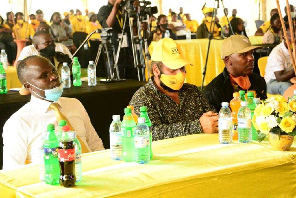 Ronald Mayinja (left) at the recently concluded Museveni Election Music Awards