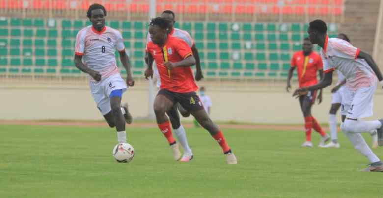 Uganda cranes get shocked by South Sudan