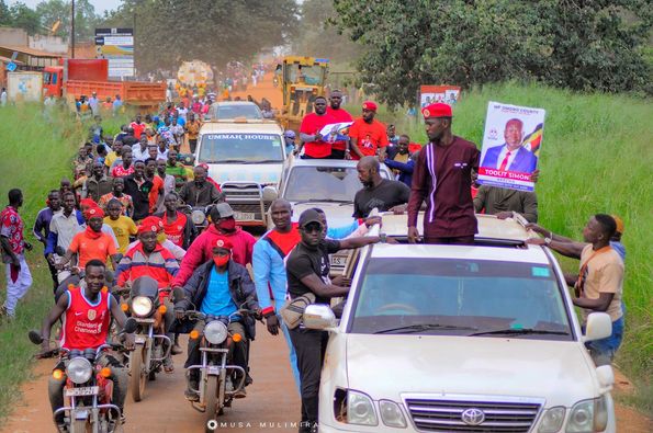 Omoro County painted red as Kyagulanyi Ssentamu arrives to mobilize for the NUP candidate