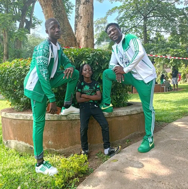 Banjo man gives his flowers to elder brothers Bobi Wine and Eddy Yaawe