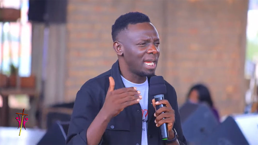 Pastor Wilson Bugembe unhappy with Comedian Reign, reason will shock you 