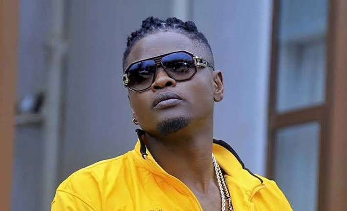 Big Shame !! Pallaso falls on stage mid his performance at Lugogo Cricket Oval